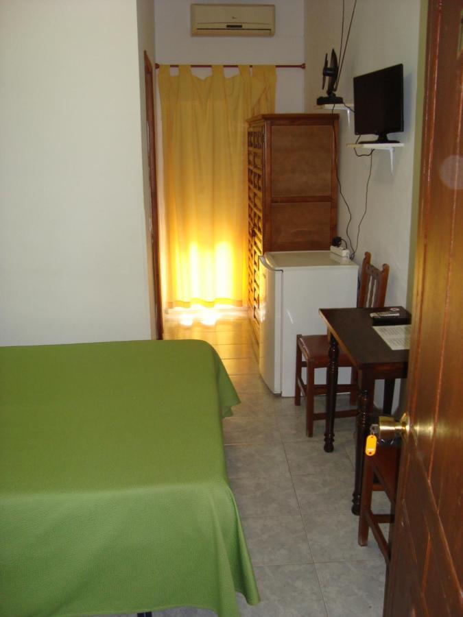 Hostal Duran Alora Exterior photo