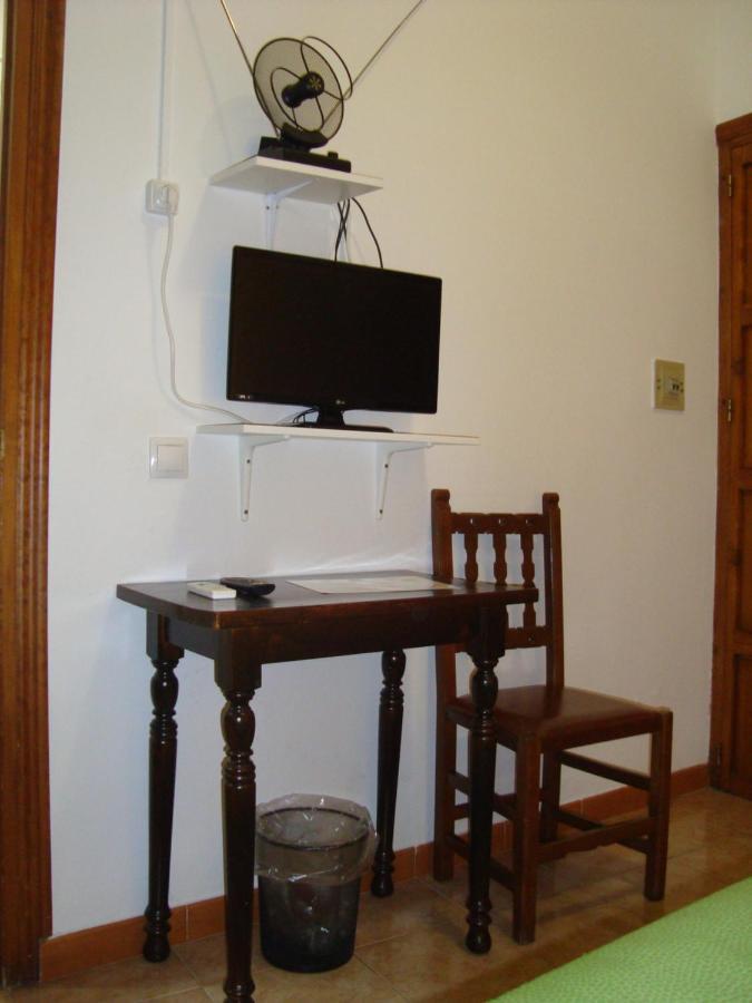 Hostal Duran Alora Exterior photo