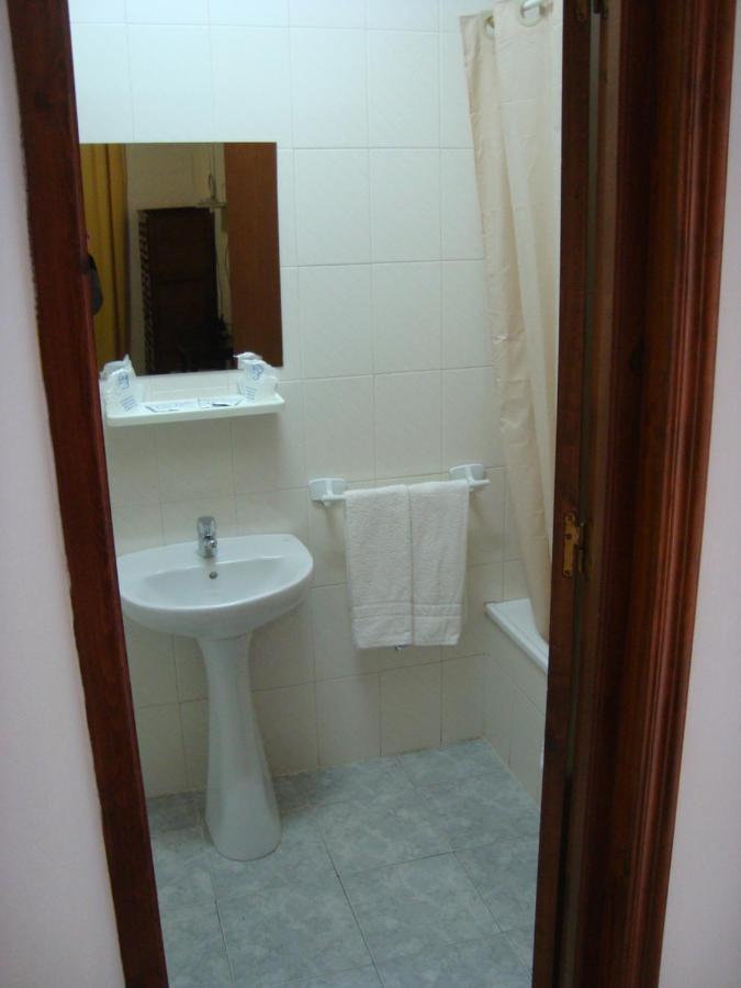 Hostal Duran Alora Exterior photo